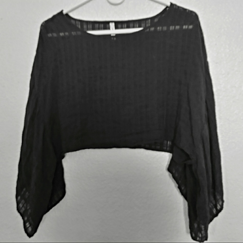 Crop flowy shirt